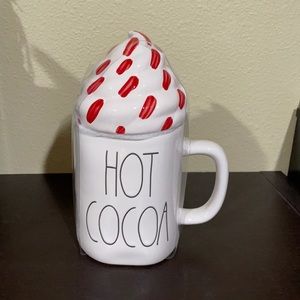 New Rae Dunn Hot Cocoa ceramic mug with topper